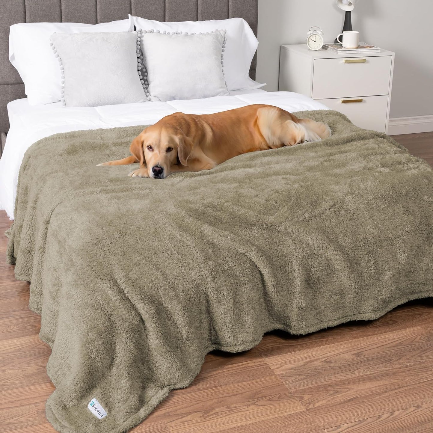 Fluffy Waterproof Dog Blanket for Small Medium Dogs, Soft Warm Pet Sherpa Throw Pee Proof Couch Cover, Reversible Cat Puppy Bed Blanket Sofa Protector, Plush Washable Pad (Pink Blush, 24X32)